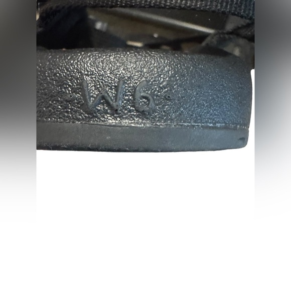 Chaco Women's ZX2 Classic Sandal Black Size 6 Hiking Beach Comfort Gorpcore - Picture 8 of 9